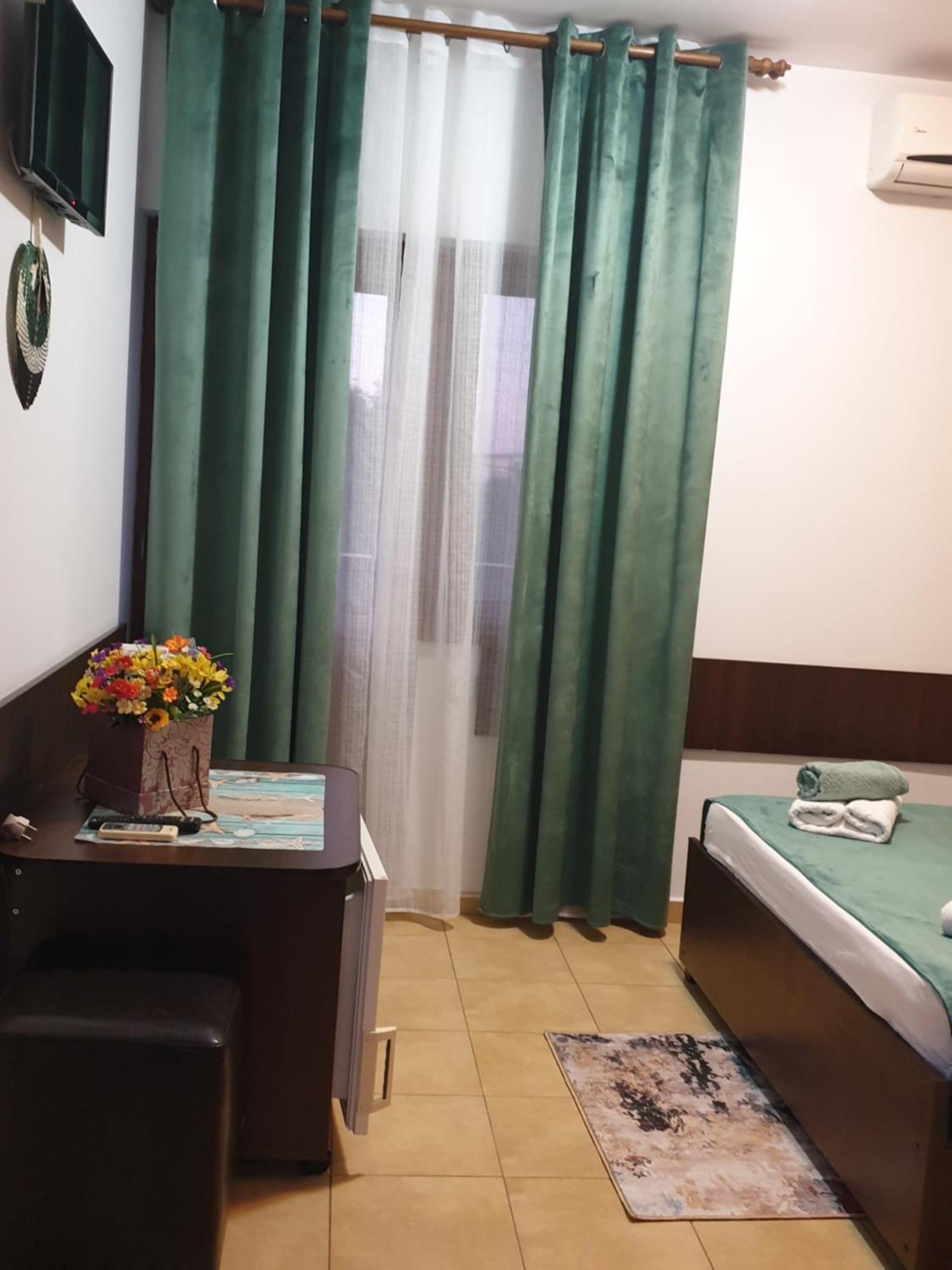 فندق Casa Mary كوستِنيست المظهر الخارجي الصورة